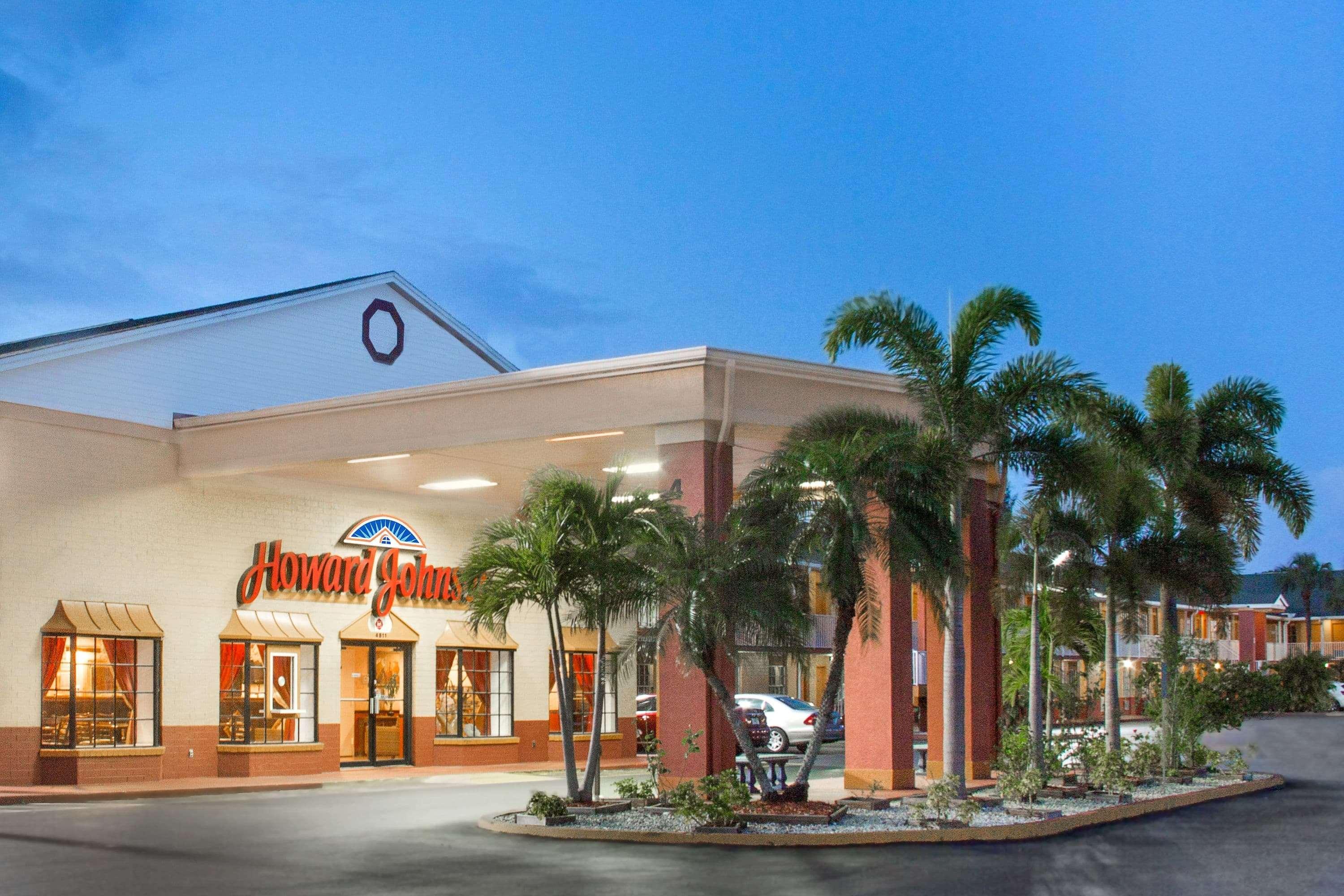 Howard Johnson By Wyndham Ft. Myers Fl Fort Myers Ngoại thất bức ảnh